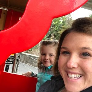 Meet your Posher, Brooke